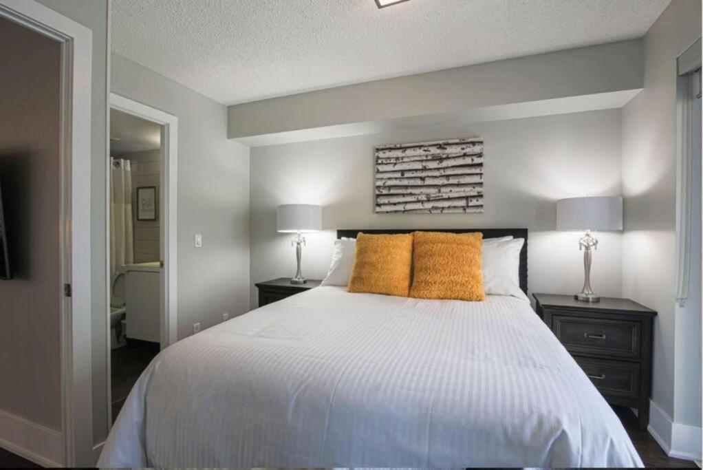 Skyline Suites - Walk To Mtcc, Acc, Rogers Centre & Entertainment District Toronto Esterno foto