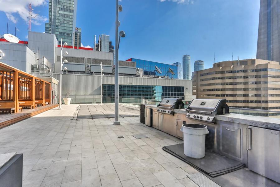 Skyline Suites - Walk To Mtcc, Acc, Rogers Centre & Entertainment District Toronto Esterno foto