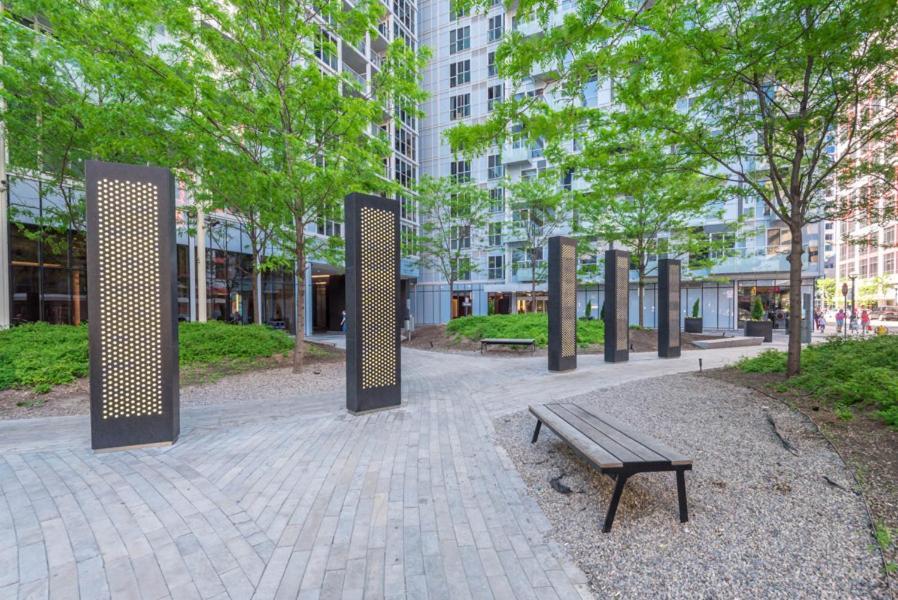 Skyline Suites - Walk To Mtcc, Acc, Rogers Centre & Entertainment District Toronto Esterno foto
