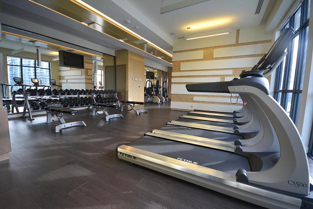 Skyline Suites - Walk To Mtcc, Acc, Rogers Centre & Entertainment District Toronto Esterno foto